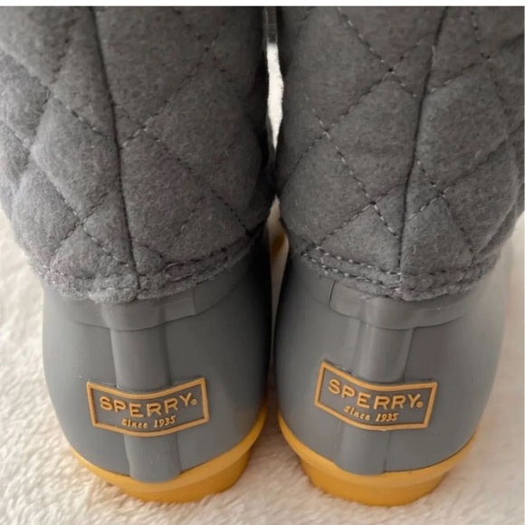 (NWT) Sperry Women’s Saltwater Quilted Waterproof Boot, Size: 8.5 - Picture 9 of 11